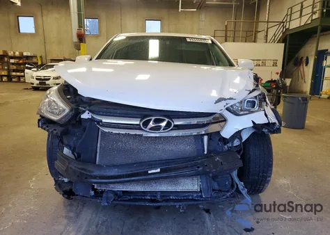 2015 Hyundai Santa Fe Sport z USA, uszkodzony, nr VIN 5XYZT3LB7FG234135